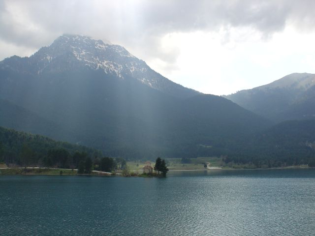 Feneos lake