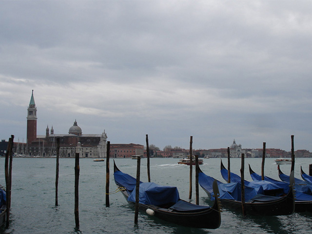 Gondolas na paisagem