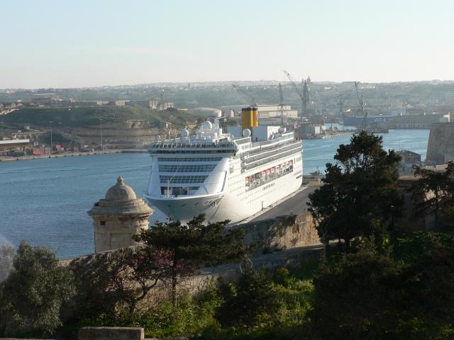 Cruiseship