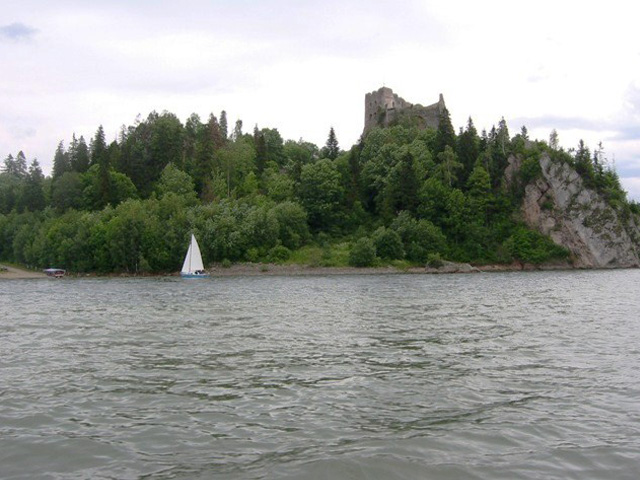 Czorsztyn castle