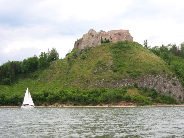 Czorsztyn castle