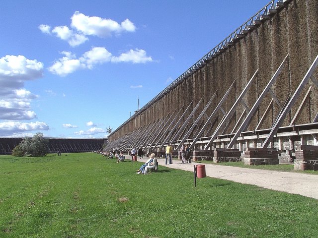 Graduation tower