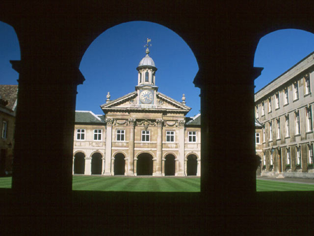 Emmanuel College