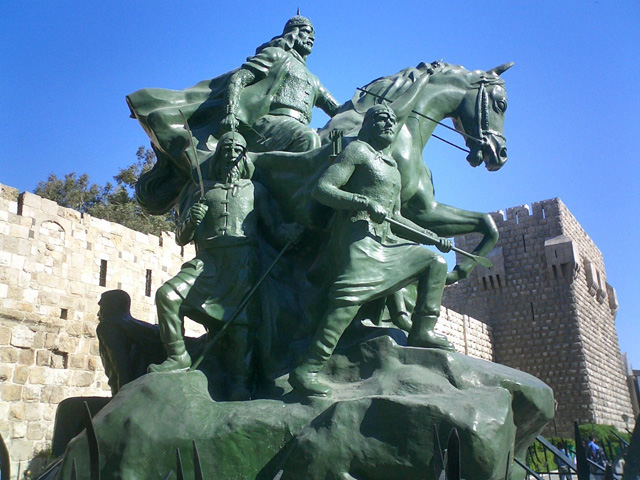 Saladin statue