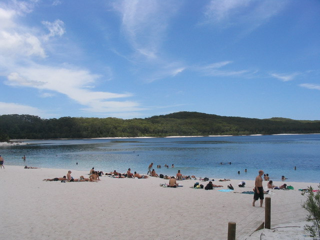 Beach at Lake McKenzie