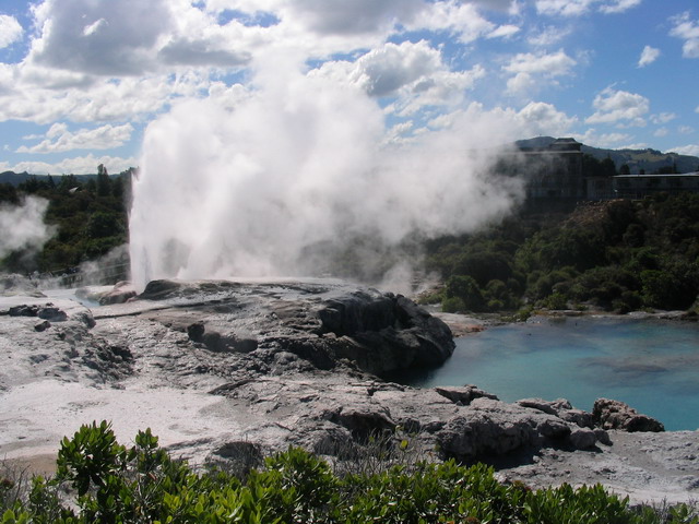 Pohutu Geyser