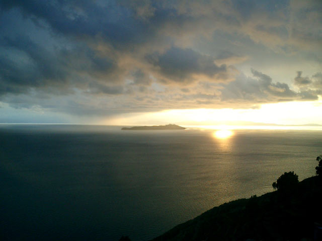 Isla Del Sol sunset