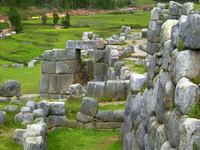 Sacsayhuaman