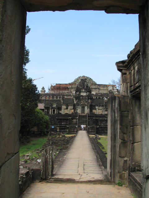 Baphon temple