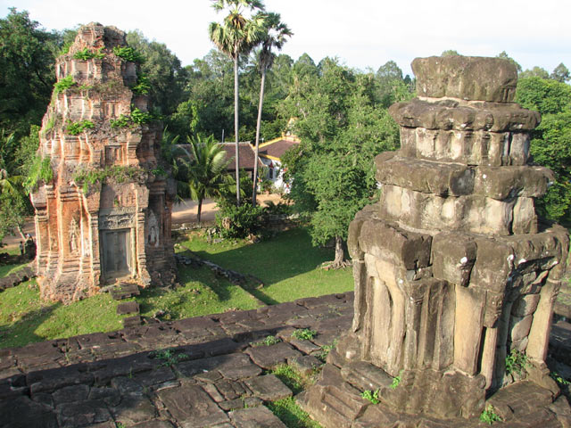 Bakong temple