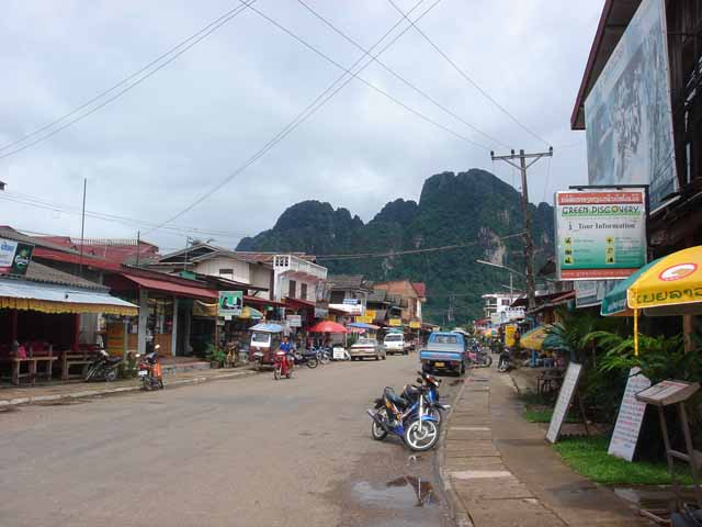 Rue à Vang Vieng