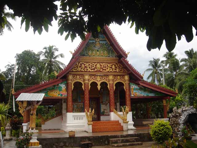 Temple in Ban Aen