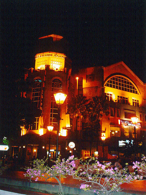 Clarke quay At night 