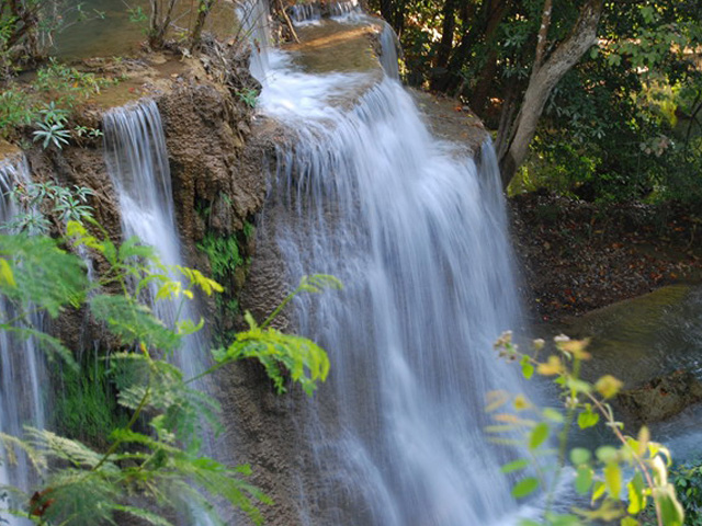 Huay Mae Kamin Waterfall