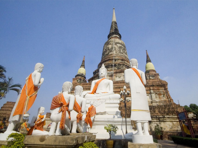 Statues de moines, Ayutthaya