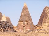 Pyramides, sites archéologiques de l'île de Méroé