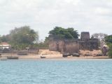 Fort, ruines de Kilwa Kisiwani et de Songo Mnara Fort, ruines de Kilwa Kisiwani et de Songo Mnara