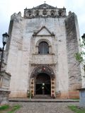 Église San Juan Bautista, Premiers monastères du XVIe siècle sur les versants du Popocatépetl