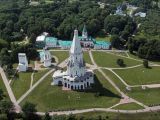 Vue aérienne de l'église de l'Ascension à Kolomenskoïe