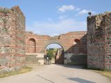 Porte occidentale, Gamzigrad-Romuliana, palais de Galère Porte occidentale, Gamzigrad-Romuliana, palais de Galère